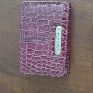 Jaclyn Smith  wallet